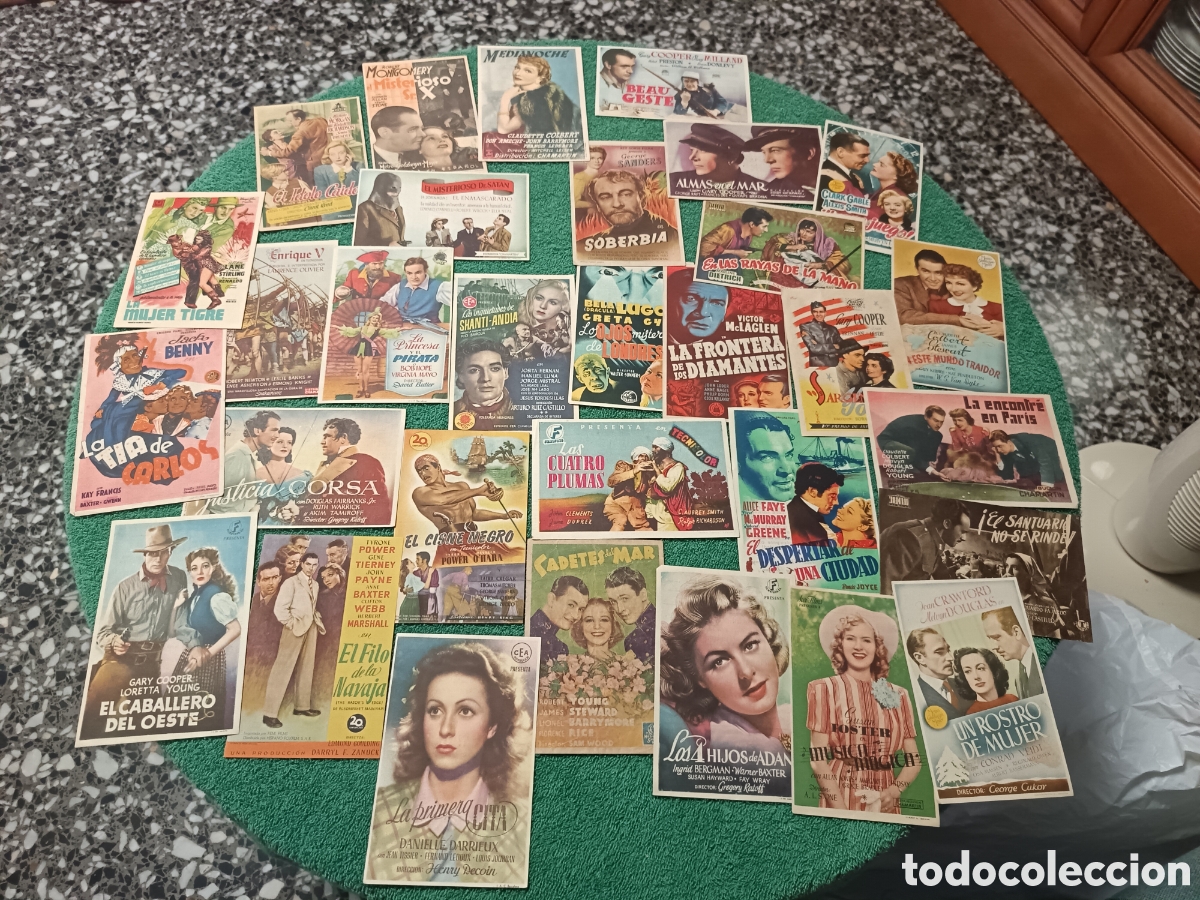 Cine: 44/ LOTE DE 31 PROGRAMAS DE CINE SENCILLOS CON PUBLICIDAD A&Ntilde;OS 40