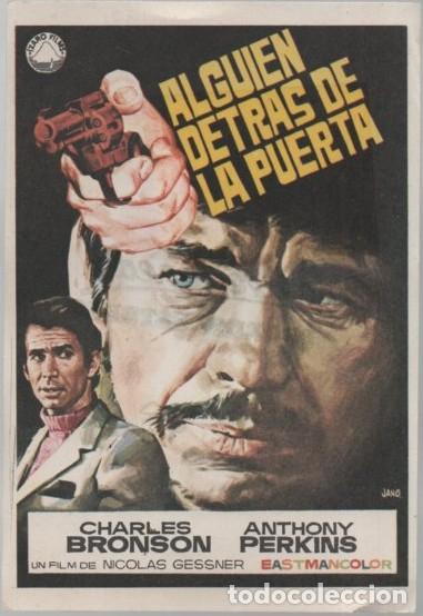 Cine: PROGRAMA DE CINE: ALGUIEN DETR&Aacute;S DE LA PUERTA PC-11576 - Foto 1