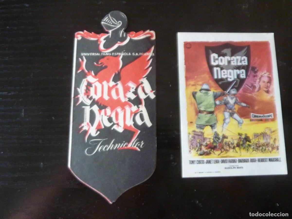 Cine: 2 Folletos de cine DIFERENTES de CORAZA NEGRA con publicidad
