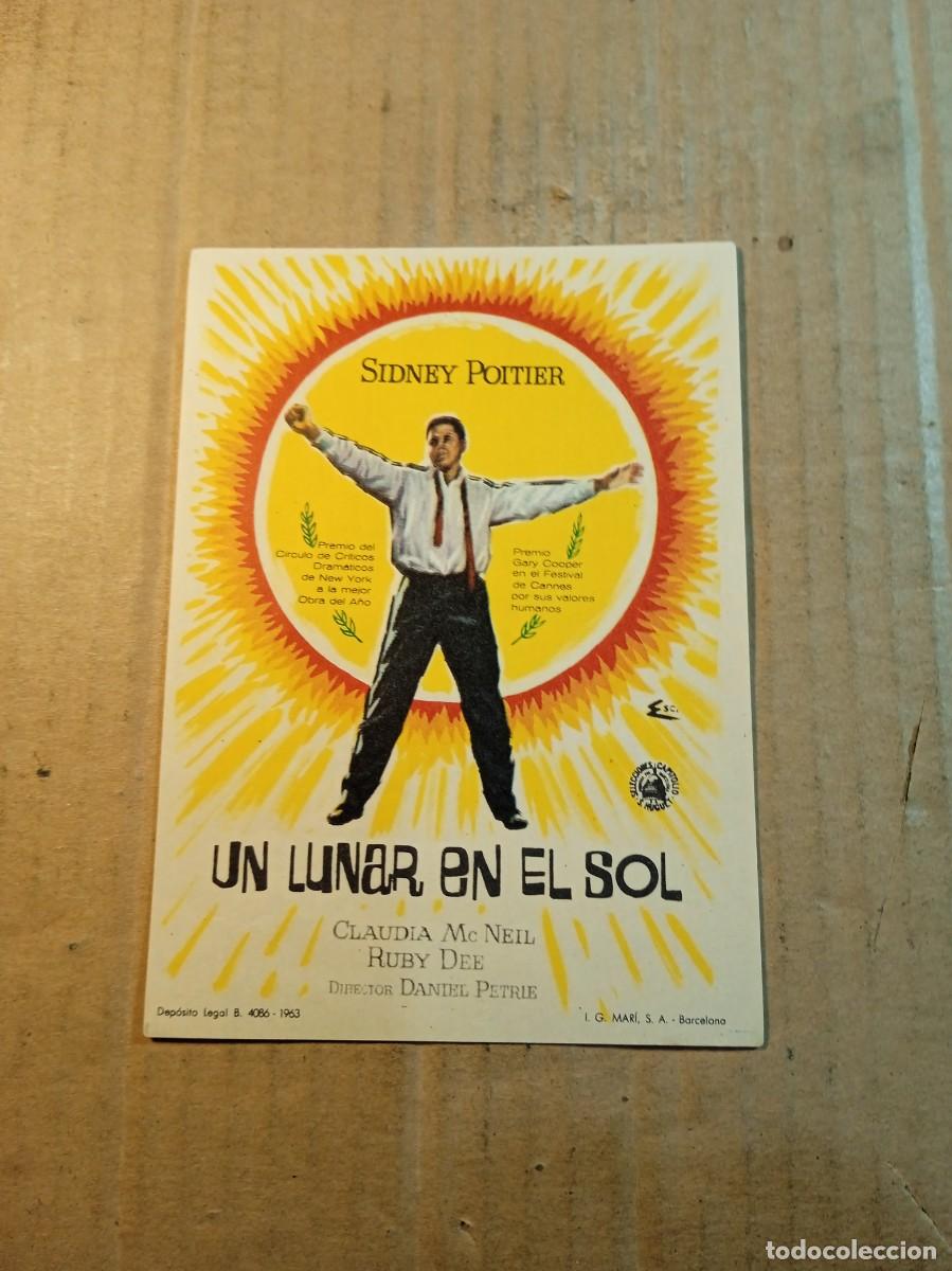 Cine: FOLLETO DE MANO SIN PUBLICIDAD UN LUNAR EN EL SOL