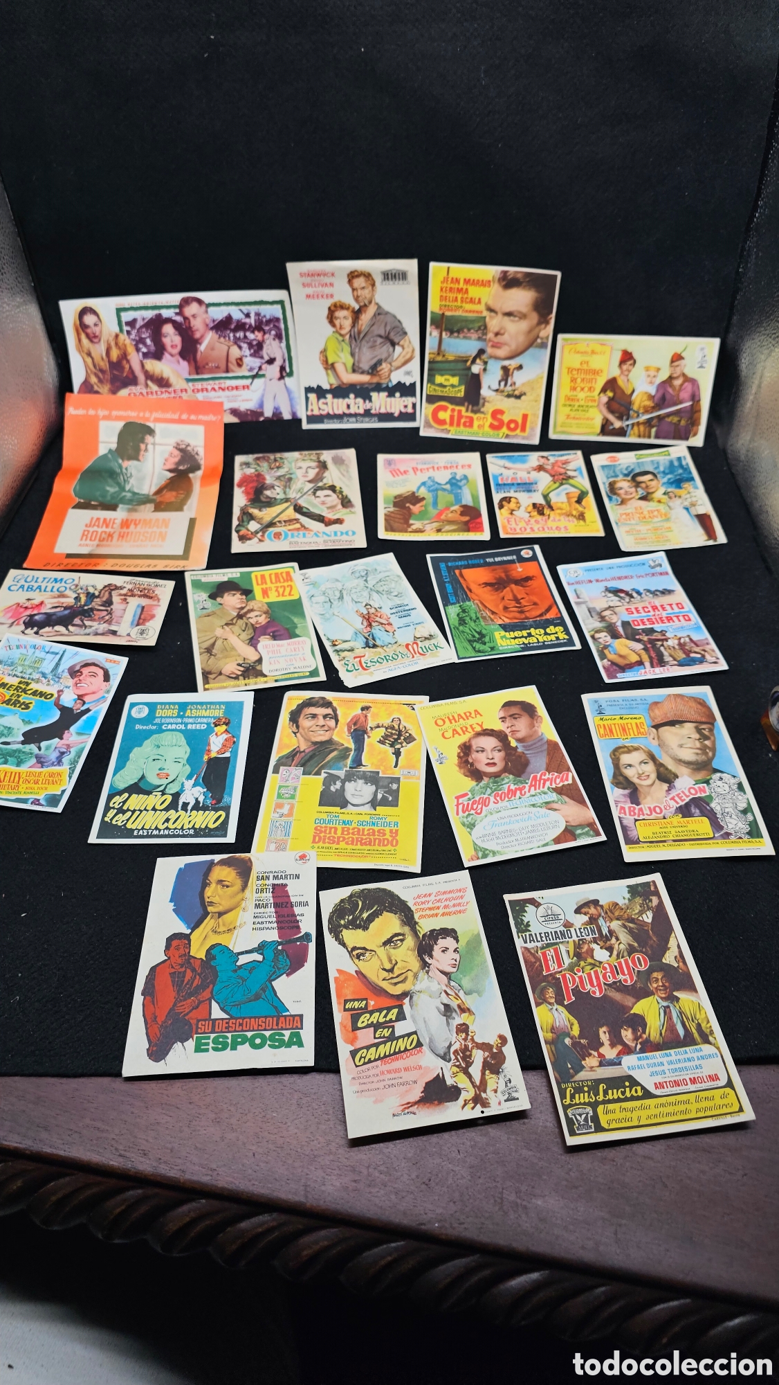 Cine: ( 8 ) lote de 20 folletos de mano de cine antiguo
