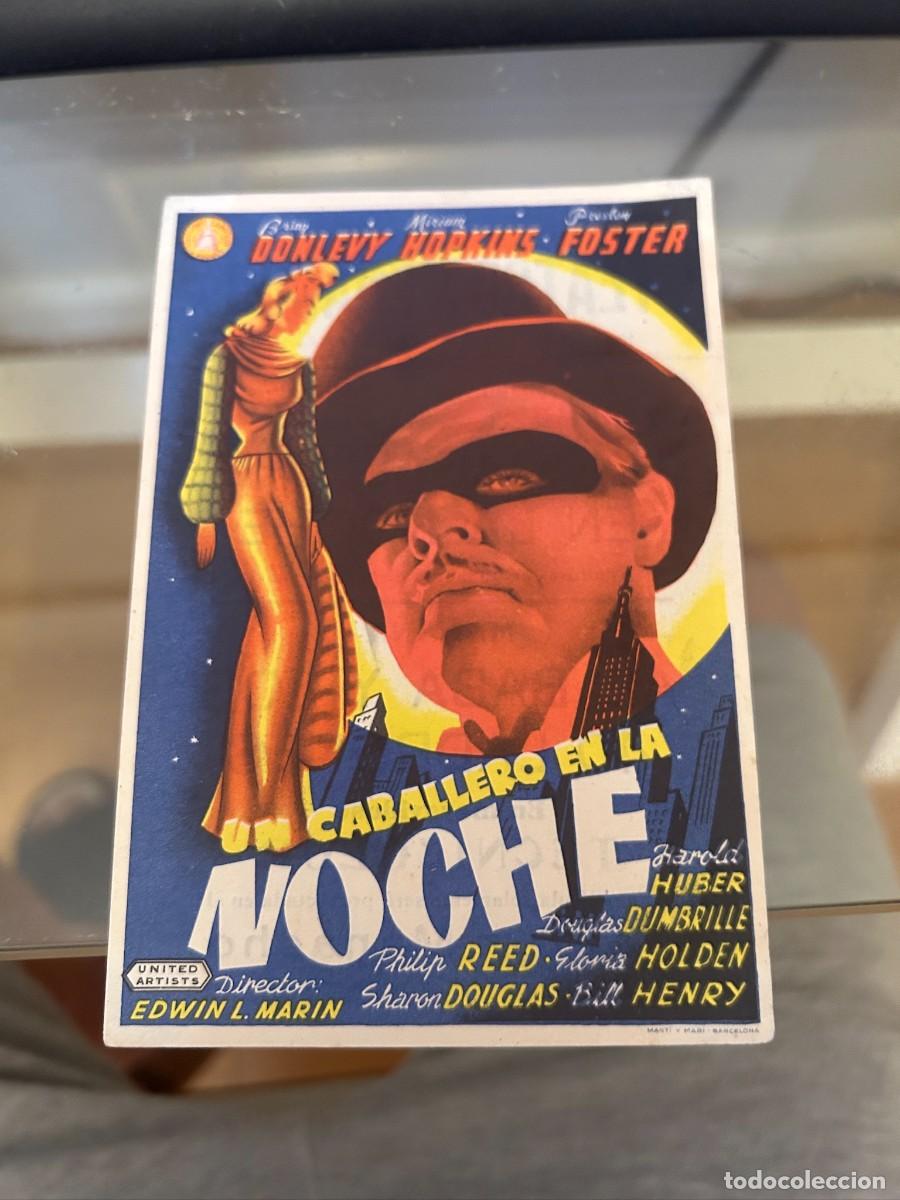 Cine: 1321 un caballero en la noche teatro menacho badajoz con publicidad buen estado