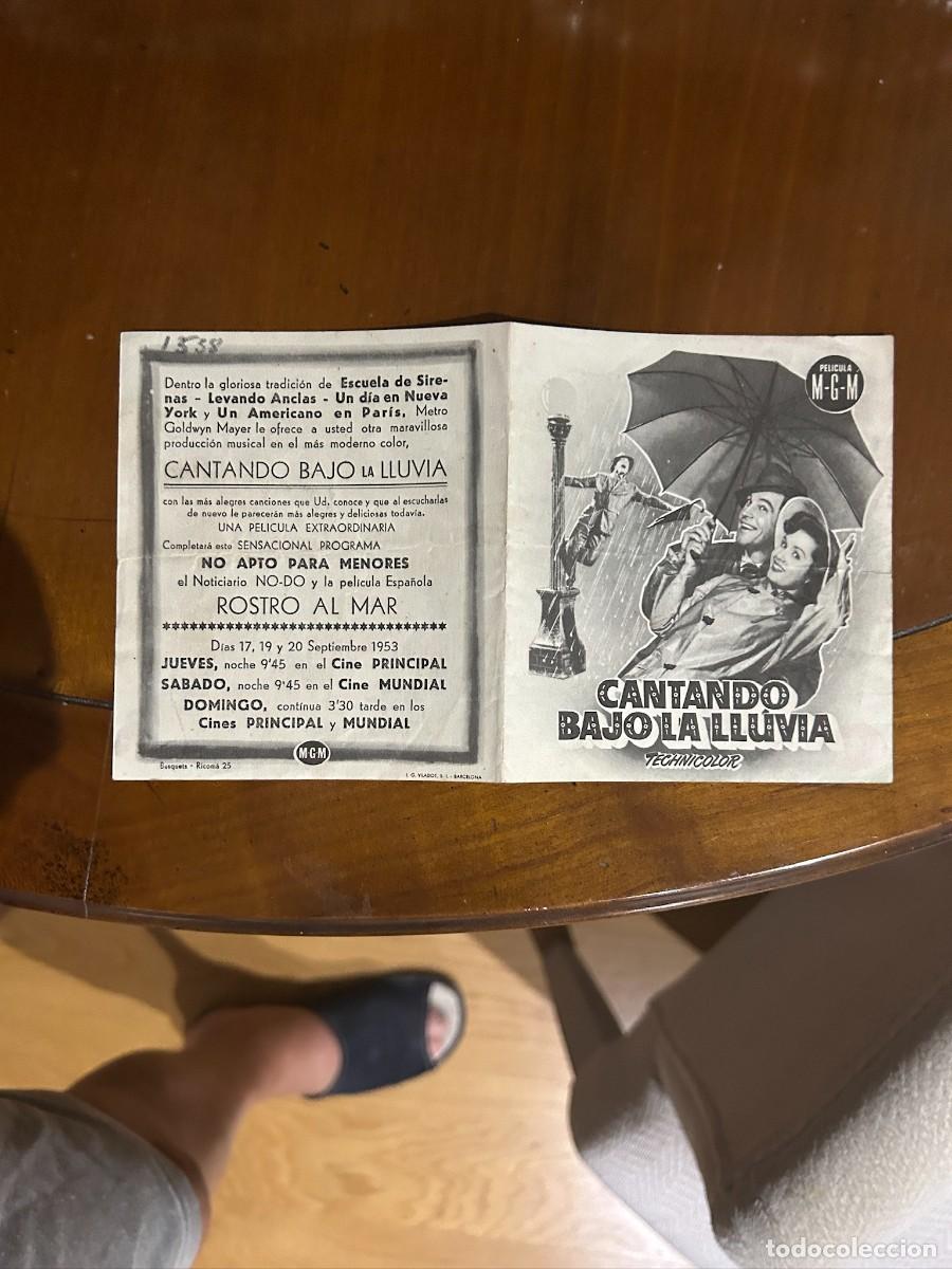 Cine: 1538 cantando bajo la lluvia cines principal y mundial barcelona con publicidad buen estado