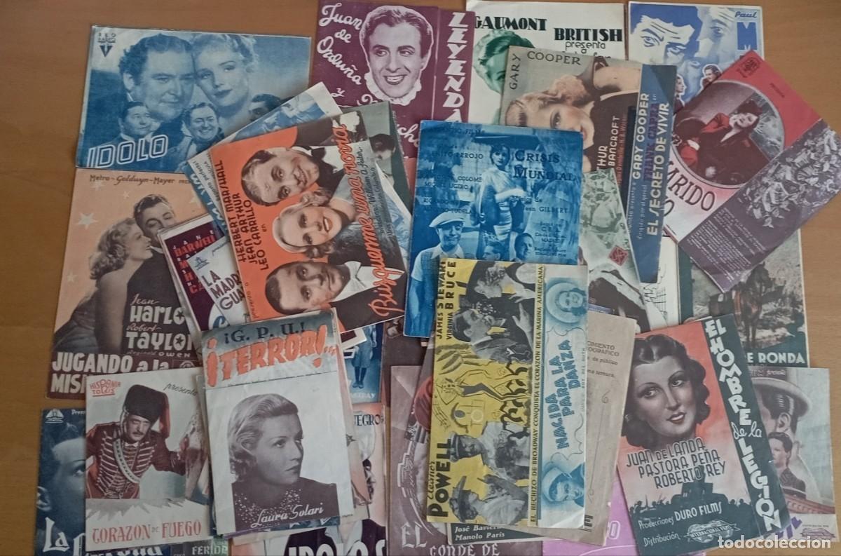 Cine: Lote de 45 folletos o programas de cine - Foto 1