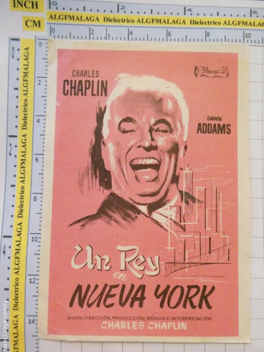Cine: PROGRAMA DE MANO. CINE. PEL&Iacute;CULA. UN REY EN NUEVA YORK CHARLES CHAPLIN. 479