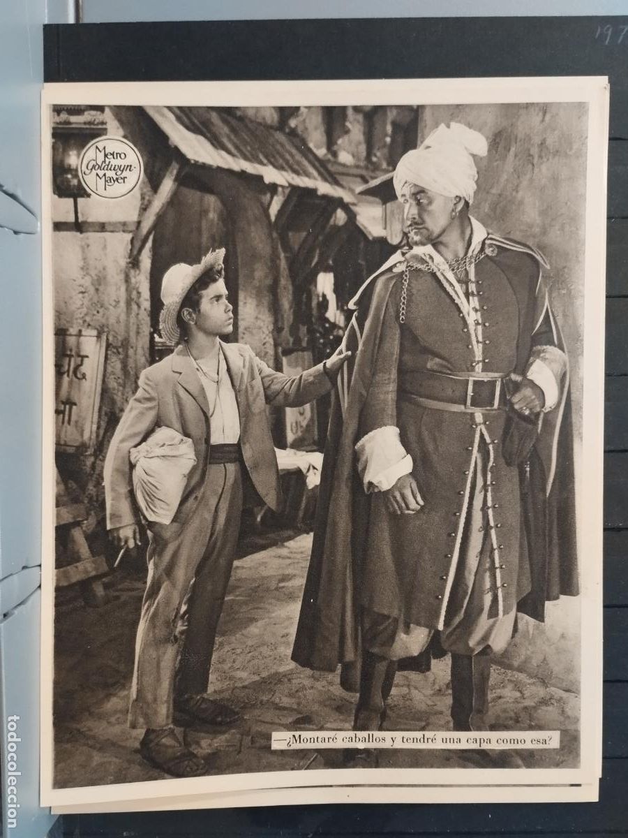 Cin&eacute;ma: FOTO-FILM. TAMA&Ntilde;O 19X24 CM. KIM DE LA INDIA. ESCENA DE LA PELICULA. ERROY FLYNN