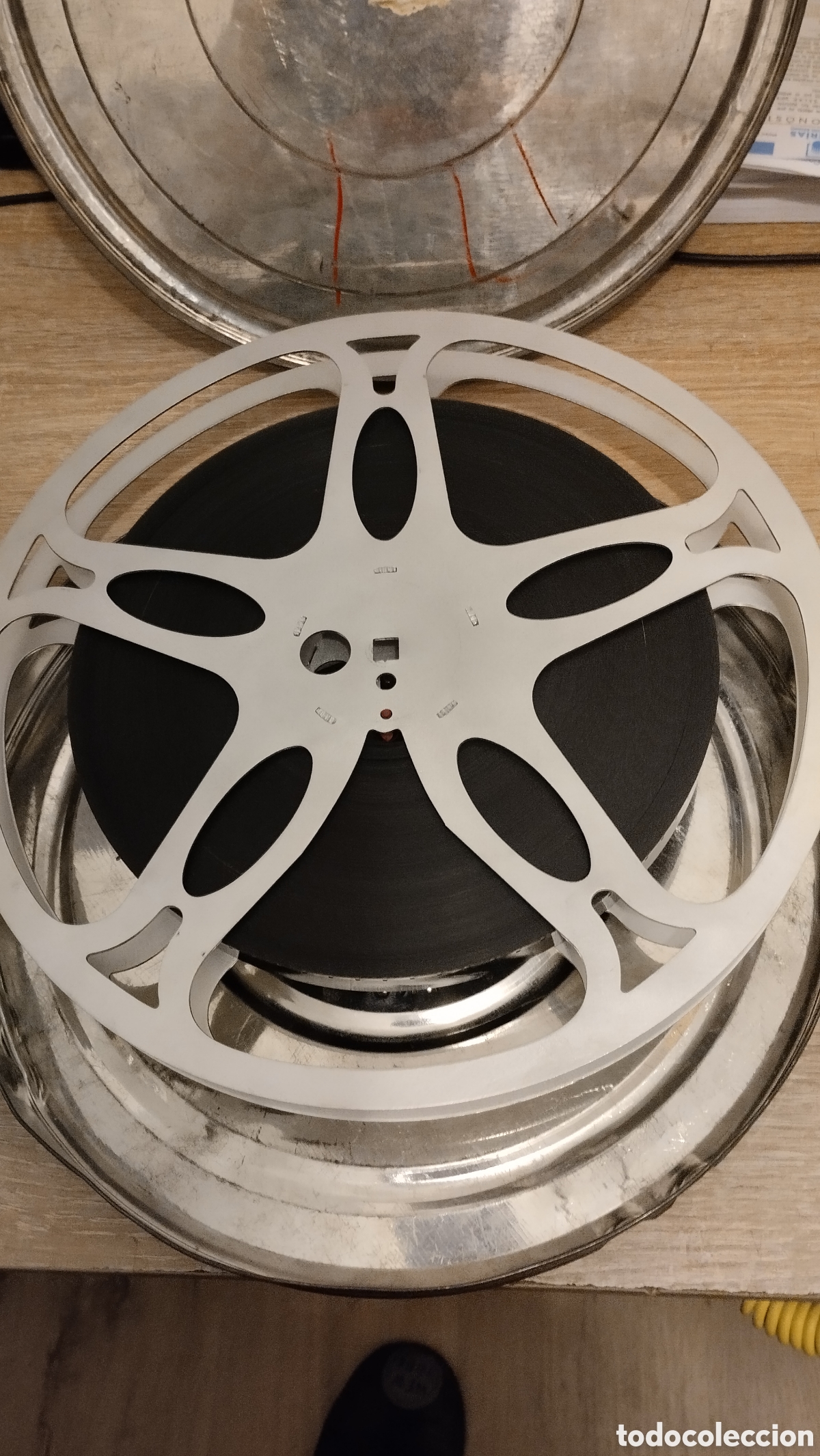 Cine: Pel&iacute;cula documental diecis&eacute;is mm de Hong Kong