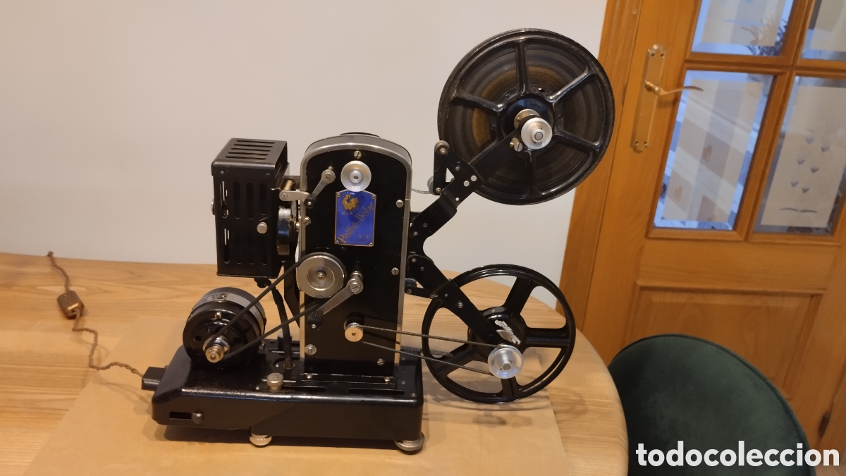 Cine: Proyector 9.5 mm pathe baby impecable