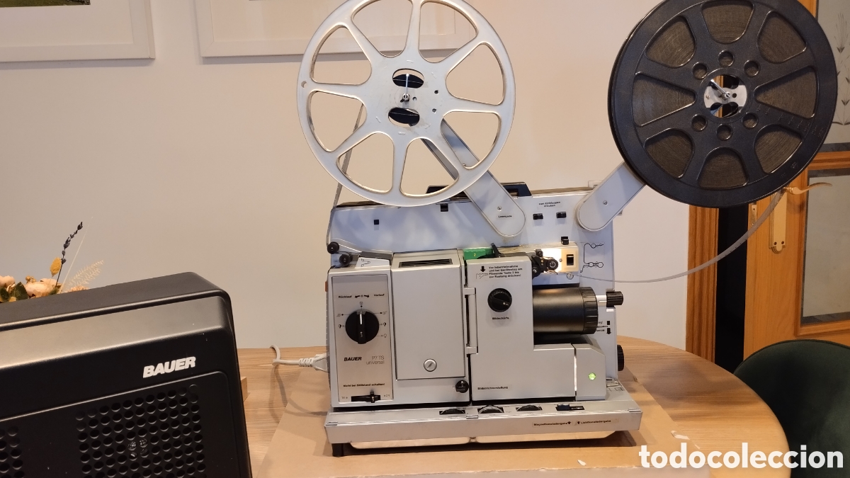 Cine: Proyector 16 mm Bauer p 7 &oacute;ptico y magn&eacute;tico