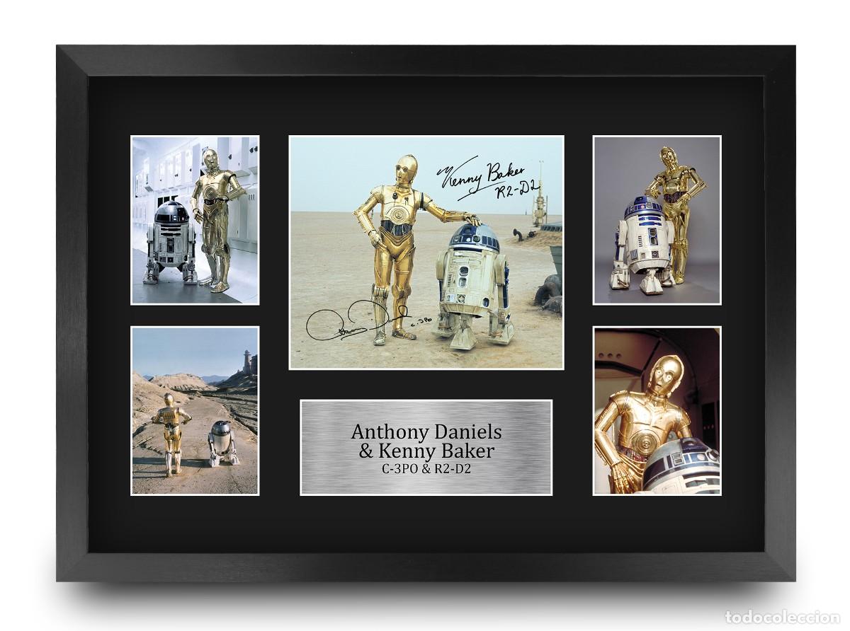 Cinema: STAR WARS - DANIELS & BAKER FOTOGRAFIA CON AUTOGRAFOS IMPRESOS MARCO DE EXHIBICION 45X33.CM APROX