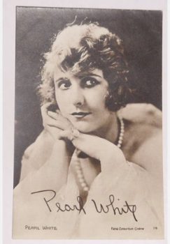 Kino: Foto Postal Pearl White