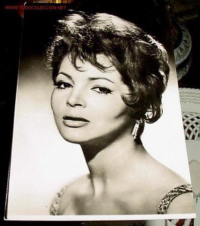 Kino: ANTIGUA FOTO DE SARITA MONTIEL - 1962 - EDICIONES RAKER