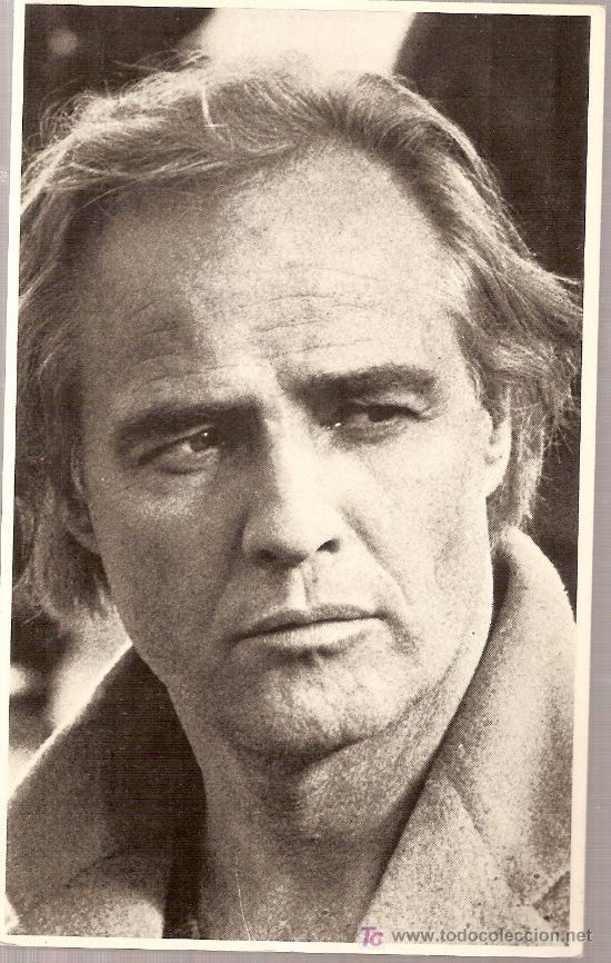 Cine: Marlon Brando. Barcelona : Prodeco, 1982. Serie Artistas. 18 x 11,5 cm.