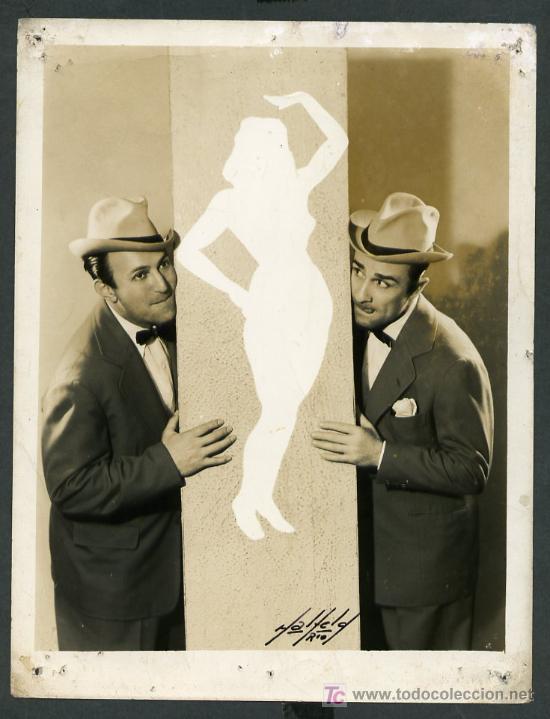 Kino: *Dick y Bionchi* Foto *Foto-Studio Halfeld, Rio de Janeiro* Medidas: 177x238 mms.