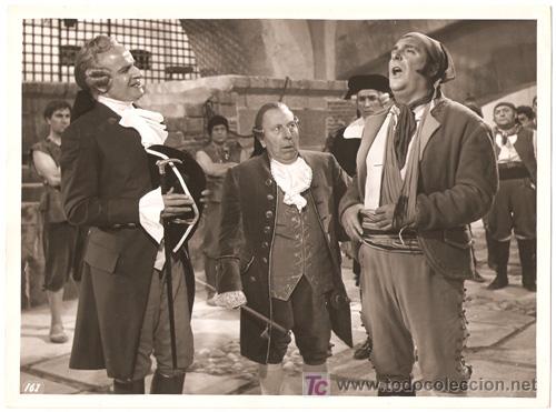 Cinema: F3749 JOSE ISBERT AVENTURAS DEL BARBERO DE SEVILLA CIFESA FOTO B/N ORIGINAL ESPA&Ntilde;OLA