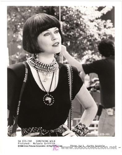 Cin&eacute;ma: FCJ 1578 MELANIE GRIFFITH ALGO SALVAJE FOTO ORIGINAL B/N AMERICANA