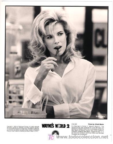 Cinema: FCJ 14150D KIM BASSINGER WAYNE'S WORLD 2 FOTO ORIGINAL B/N AMERICANA