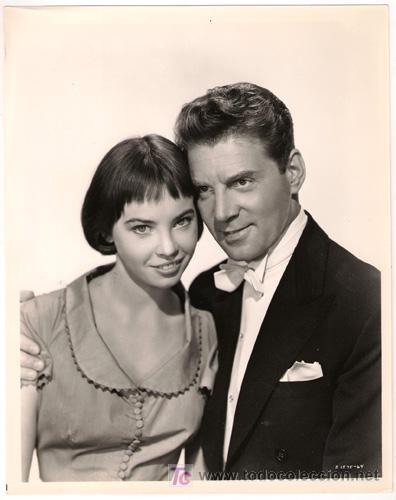 Cin&eacute;ma: FCJ 12302D LESLIE CARON JEAN-PIERRE AUMONT LILI FOTO B/N ORIGINAL AMERICANA
