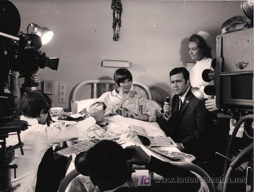 Cin&eacute;ma: FCJ 3583 SONIA BRUNO JOSE LUIS URIBARRI LA CHICA DE LOS ANUNCIOS FOTO B/N ORIGINAL ESPA&Ntilde;OLA