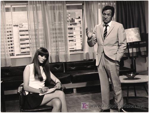Kino: F4269 SONIA BRUNO ALBERTO CLOSAS UN DIA ES UN DIA FOTO B/N ORIGINAL ESPA&Ntilde;OLA