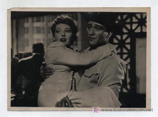 Cinema: Una chica se divierte.Fotograf&iacute;a (13x18) Con John Wayne y Jean Arthur,