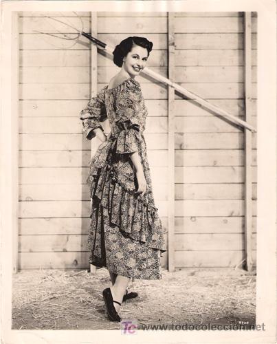 Cinema: FCJ 11366d CYD CHARISSE FOTO B/N ORIGINAL AMERICANA