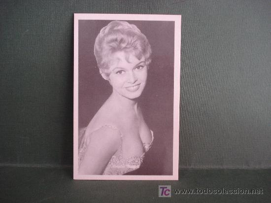 Cine: FOTO POSTAL DE BRIGITTE BARDOT.15X10 cm.
