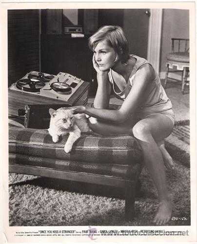 Cin&eacute;ma: FCJ 13796D CAROL LYNLEY NO BESES A UN EXTRA&Ntilde;O FOTO B/N ORIGINAL AMERICANA