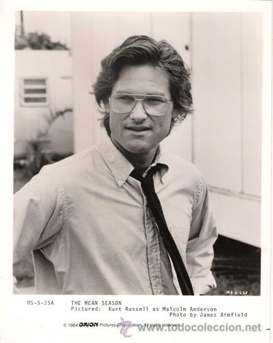 Kino: FCJ 7422 KURT RUSSELL LLAMADA A UN REPORTERO FOTO B/N ORIGINAL AMERICANA
