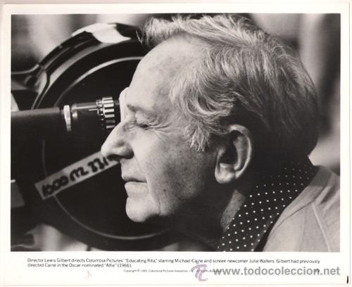Cin&eacute;ma: FCJ 7525 LEWIS GILBERT EDUCANDO A RITA DIRECTOR FOTO B/N ORIGINAL AMERICANA