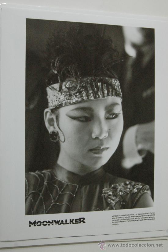 Cine: moonwalker - foto original en b/n 20 x 25 cm - michael jackson