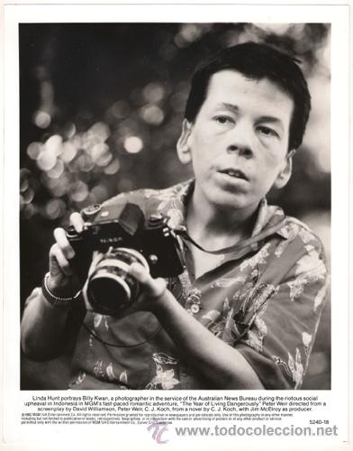 Cinema: FCJ 8179 LINDA HUNT EL A&Ntilde;O QUE VIVIMOS PELIGROSAMENTE FOTO B/N ORIGINAL AMERICANA