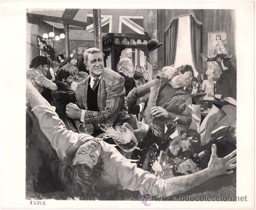 Cinema: F5466 BRANNIGAN JOHN WAYNE FOTO B/N ORIGINAL AMERICANA