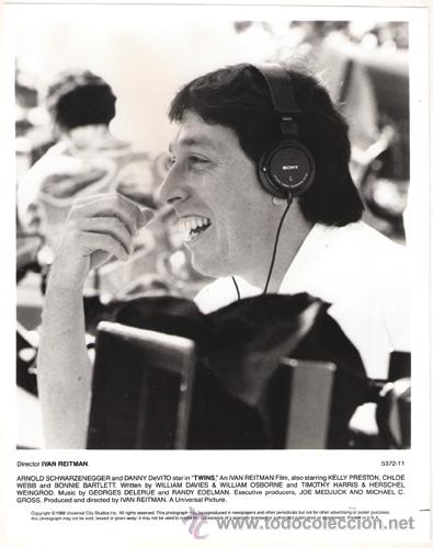 Cin&eacute;ma: FCJ 8416 IVAN REITMAN LOS GEMELOS GOLPEAN DOS VECES DIRECTOR FOTO B/N ORIGINAL AMERICANA