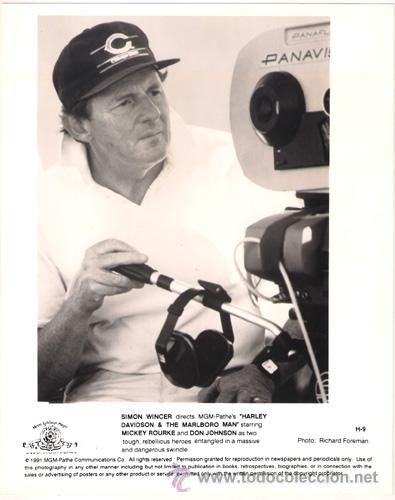 Cin&eacute;ma: FCJ 8444 SIMON WINCER DOS DUROS SOBRE RUEDAS DIRECTOR FOTO B/N ORIGINAL AMERICANA
