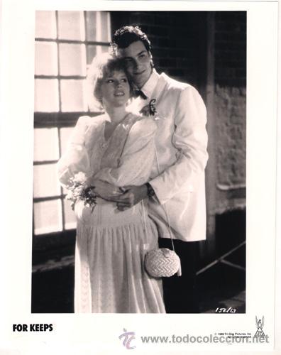 Cine: F24849D MOLLY RINGWALD RANDY BATINKOFF LA QUE HEMOS ARMADO FOTO B/N ORIGINAL AMERICANA