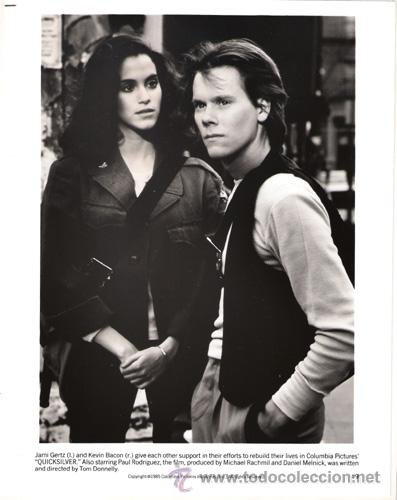 Cine: FCJ 8605 JAMI GERTZ KEVIN BACON QUICKSILVER FOTO B/N ORIGINAL AMERICANA
