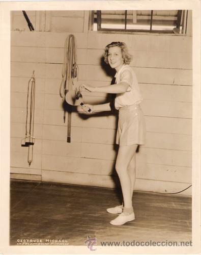 Kino: FCJ 12669D GERTRUDE MICHAEL FOTO B/N ORIGINAL AMERICANA
