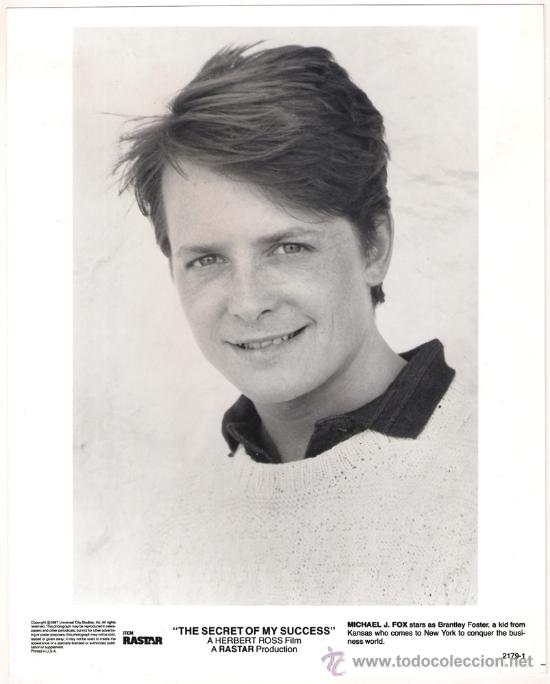 Cinema: FCJ 9790 MICHAEL J FOX EL SECRETO DE MI EXITO FOTO B/N ORIGINAL AMERICANA