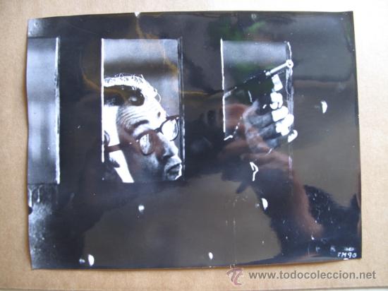 Cinema: TOMA EL DINERO Y CORRE   FOTO