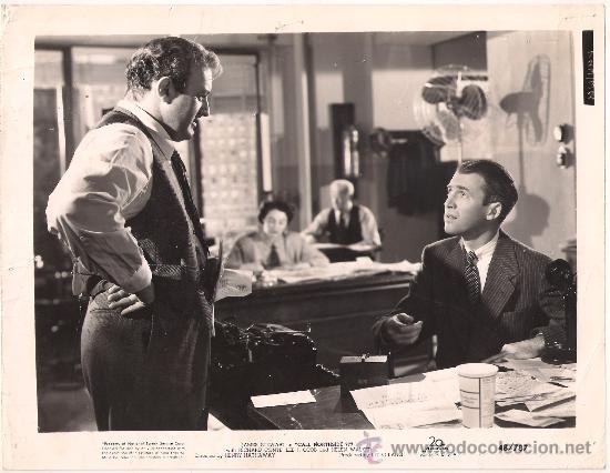 Cine: FCJ 13611D JAMES STEWART LEE J. COBB YO CREO EN TI FOTO B/N ORIGINAL AMERICANA