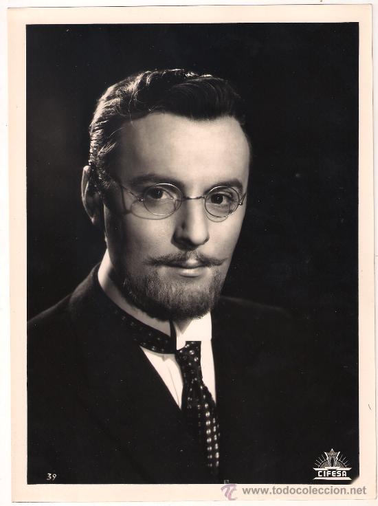 Cinema: F7681 FERNANDO FERNANDEZ DE CORDOBA DE MUJER A MUJER CIFESA FOTO B/N ORIGINAL ESPA&Ntilde;OLA