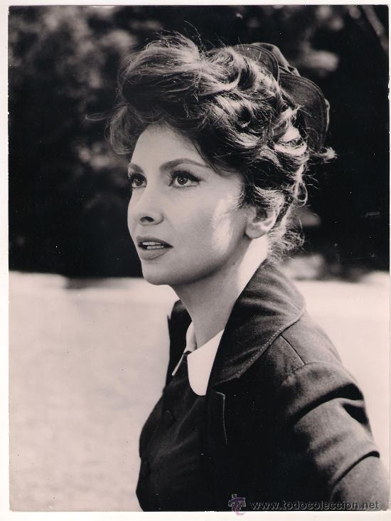 Cine: F7784 GINA LOLLOBRIGIDA LA MUJER DE PAJA FOTO B/N ORIGINAL ESPA&Ntilde;OLA