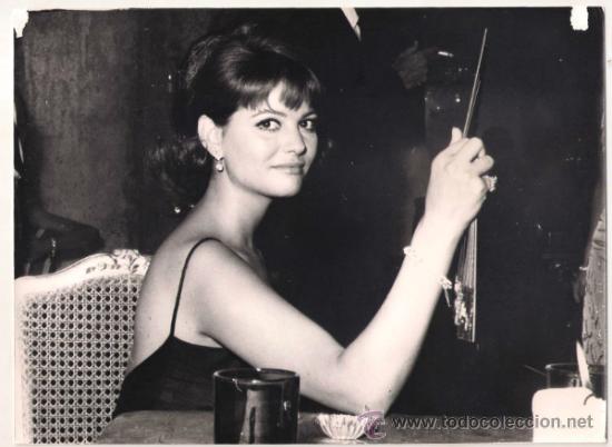 Kino: FCJ 10592 CLAUDIA CARDINALE CELOS A LA ITALIANA FOTO B/N ORIGINAL ESPA&Ntilde;OLA