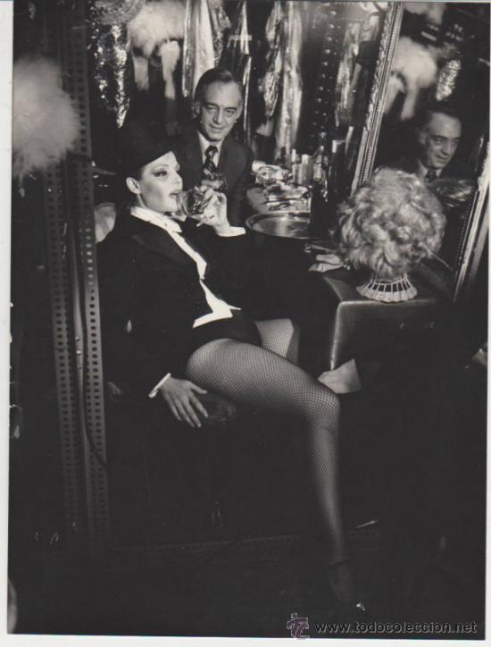 Cinema: Carmen Sevilla. Fotograf&iacute;a (24x18). en Una Mujer de Cabaret.