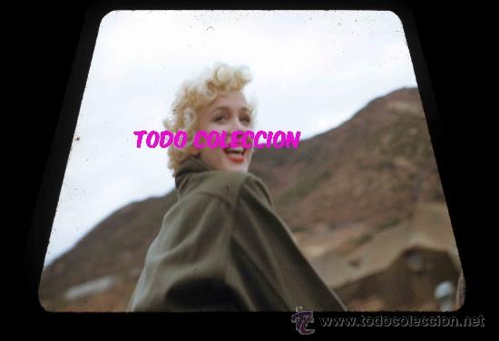 Cine: MARILYN MONROE PHOTOGRAPH BY 24 CM 18 EN KOREA