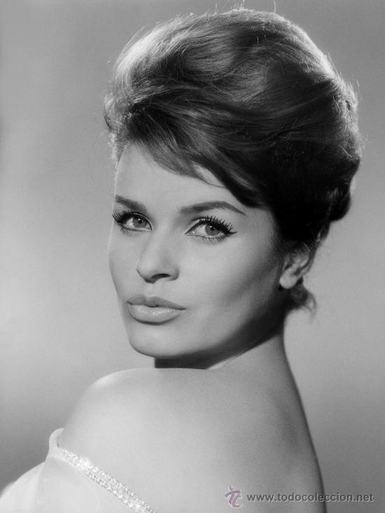 Cinema: SENTA BERGER FOTO (INMEJORABLE CALIDAD) MEDIDAS 20X30 APROXIMADAMENTE