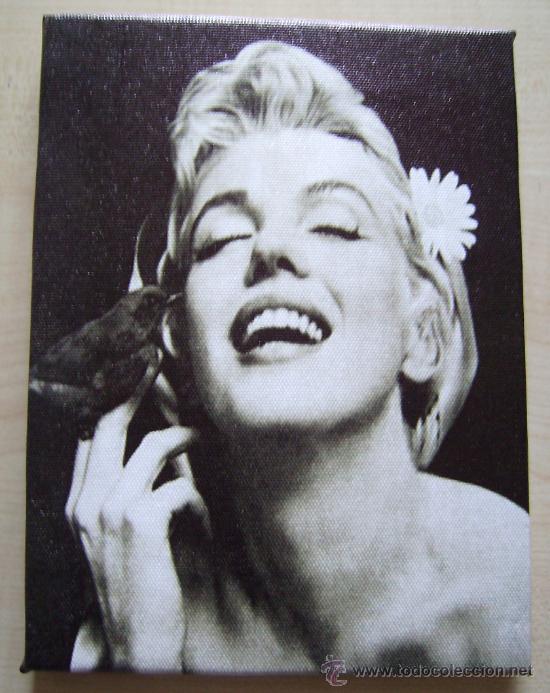 Cine: MARILYN MONROE. foto en tela sobre marco interior.