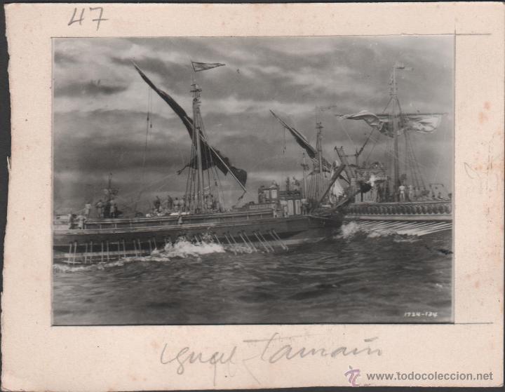 Cine: C9-21 Charlton Heston. Conjunto de 60 fotos de archivo numeradas, de su actuacion en diversas pelicu