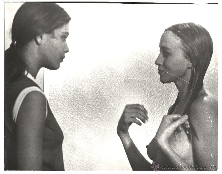 Kino: F35455 ORNELLA MUTI ELEONORA GIORGI DESNUDA FOTO B/N ORIGINAL ESPA&Ntilde;OLA